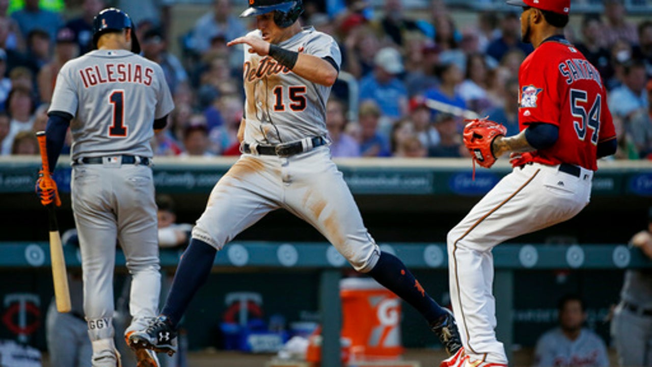 Martinez goes deep twice, Tigers top Twins 6-3 (Jul 21, 2017)